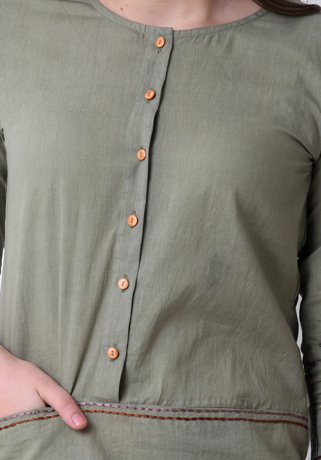 Meadow Front Pocket Embroidered Top - Fair Green