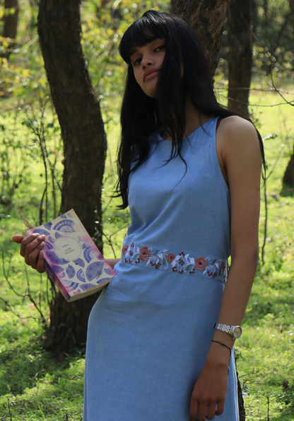 Chambray Tie-up Wan Blue Maxi Dress