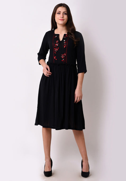 Meadow Yoke Embroidered Black Dress - Black