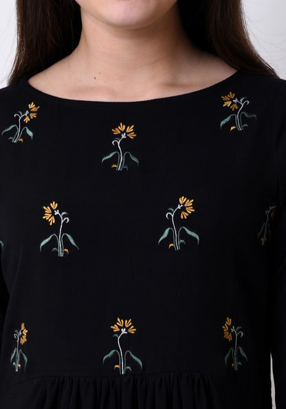 Floral Embroidered Gathered Maxi Dress - Black