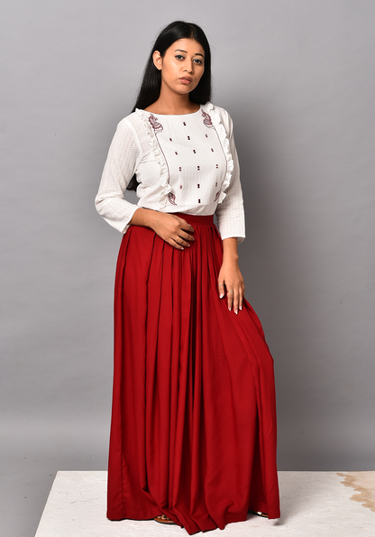 Silver Horse Round Neck White Top