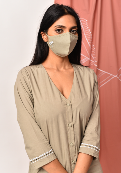 Vora V-Neck Fair Green Shirt