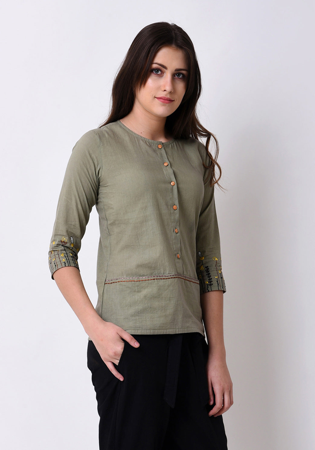 Meadow Front Pocket Embroidered Top - Fair Green