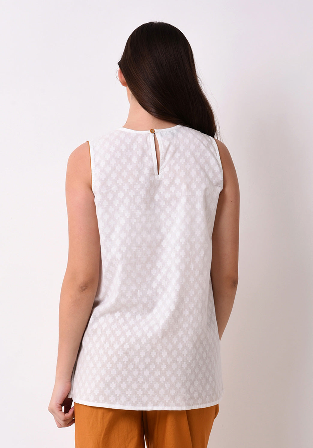 Doctor Dobby Gathered Embroidered Tunic - White