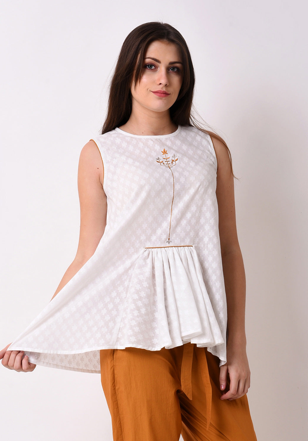 Doctor Dobby Gathered Embroidered Tunic - White