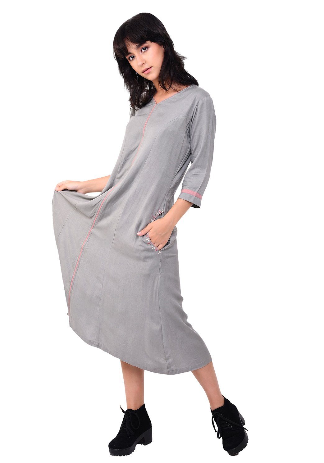 Pocket Embroidered Shift Dress - Grey Dress VRITTA